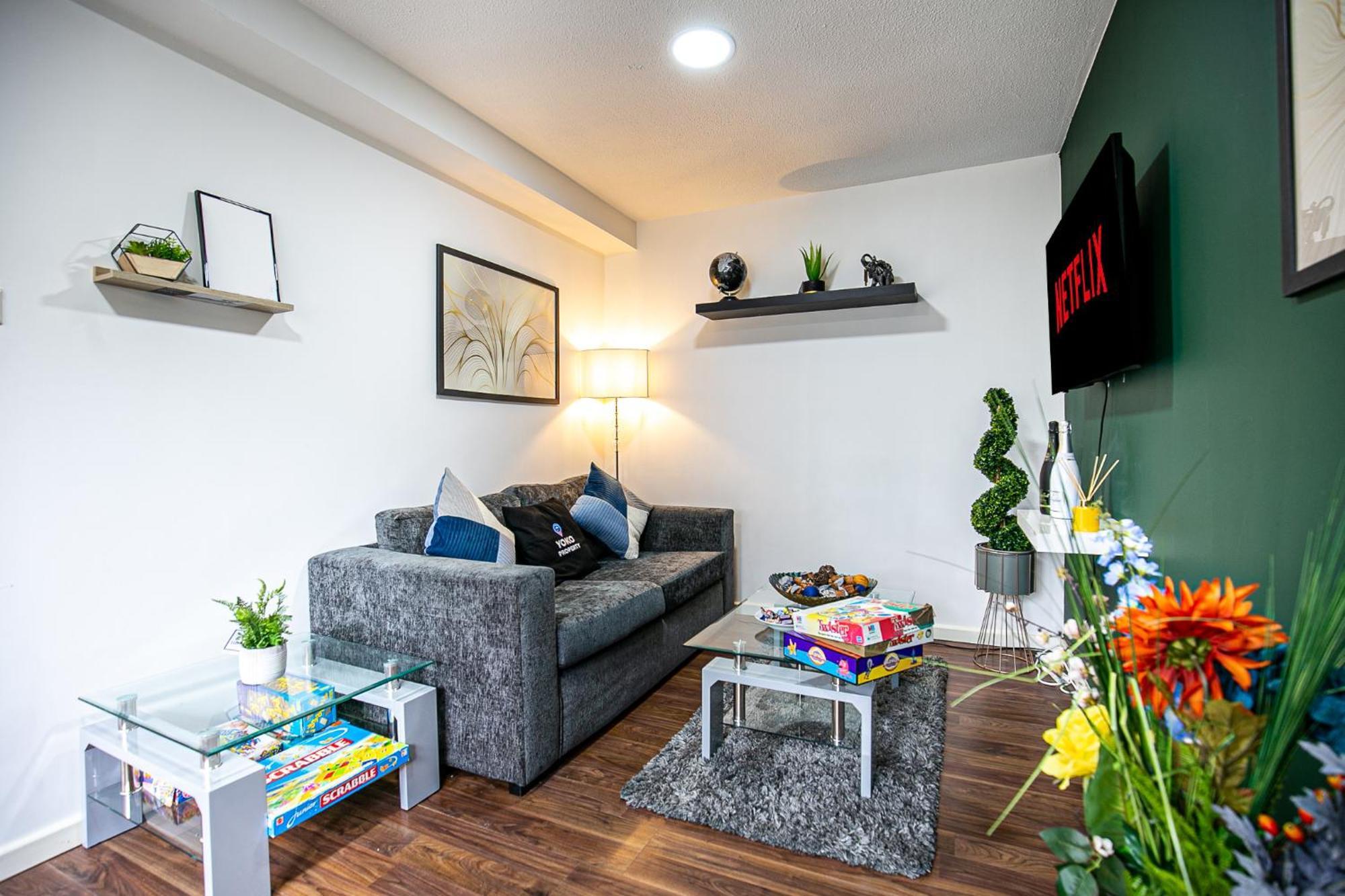 Oldbrook House, Mk City Center, Large Groups. Milton Keynes Ngoại thất bức ảnh